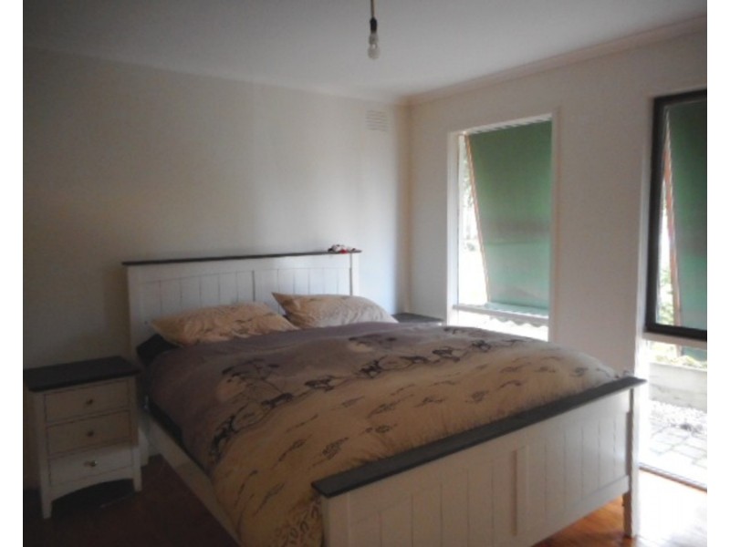 6 Mathers Avenue, Launching Place VIC 3139