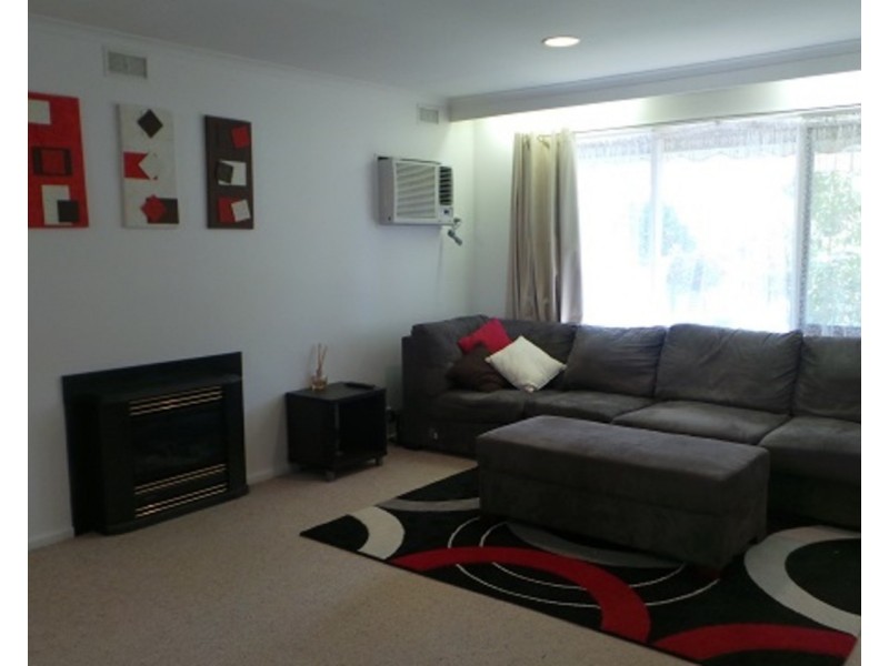 138 Hayrick Lane, Mooroolbark VIC 3138
