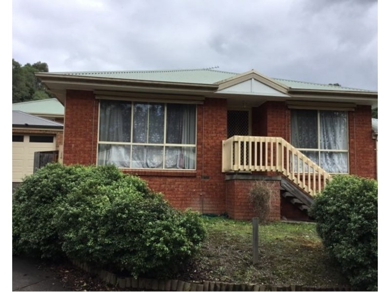 27 Hilltop Court, Yarra Junction VIC 3797