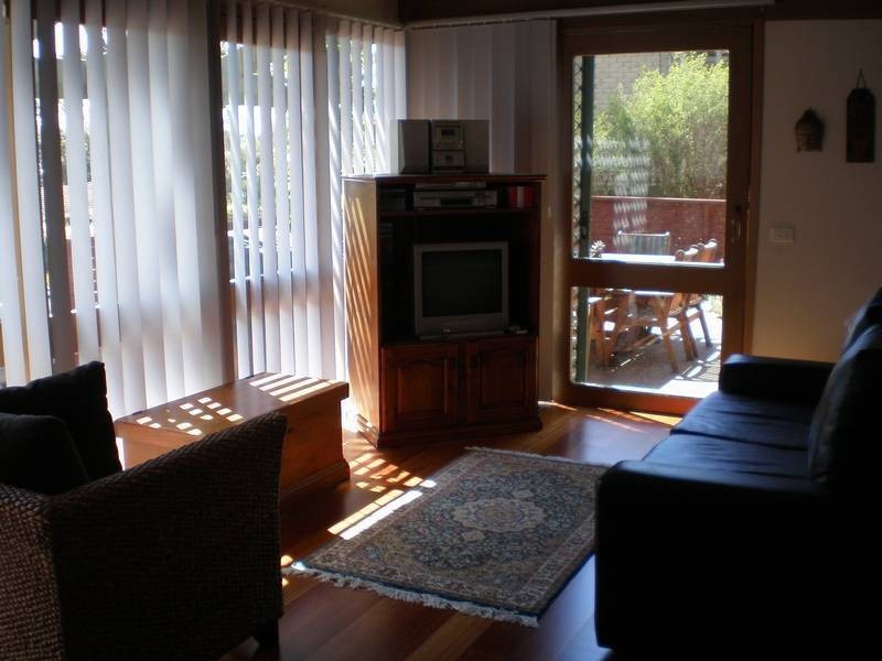 18 Sinclair Avenue, Templestowe Lower VIC 3107