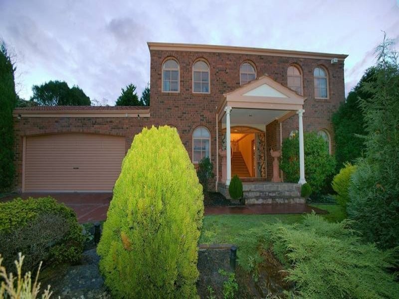 4 Leanne Court, Doncaster East VIC 3109