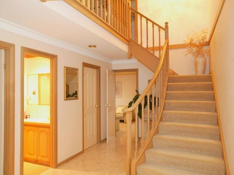 4 Leanne Court, Doncaster East VIC 3109