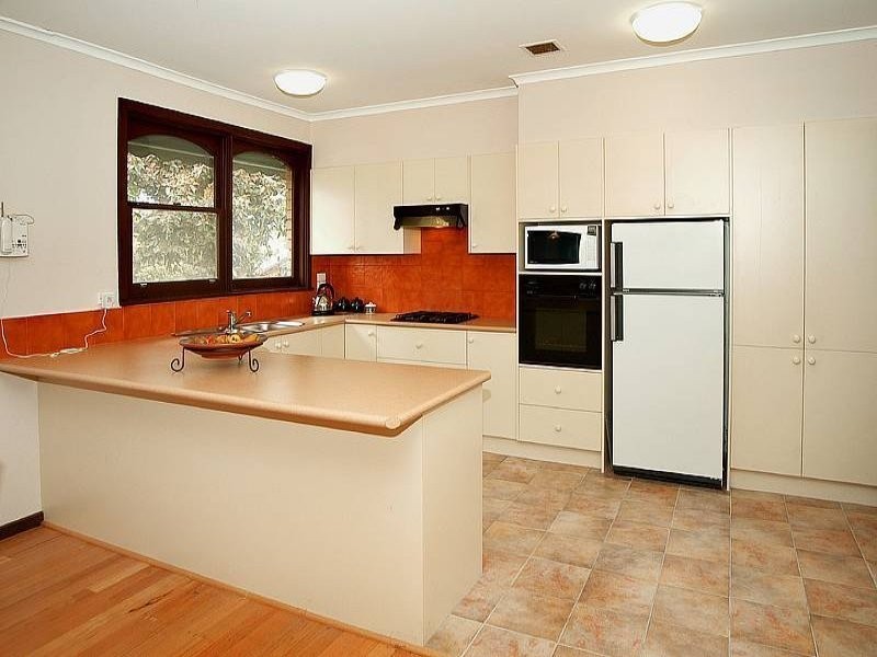 8 Correa Court, Doncaster East VIC 3109