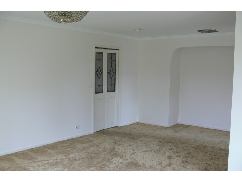 68 Santa Rosa Boulevard, Doncaster East VIC 3109