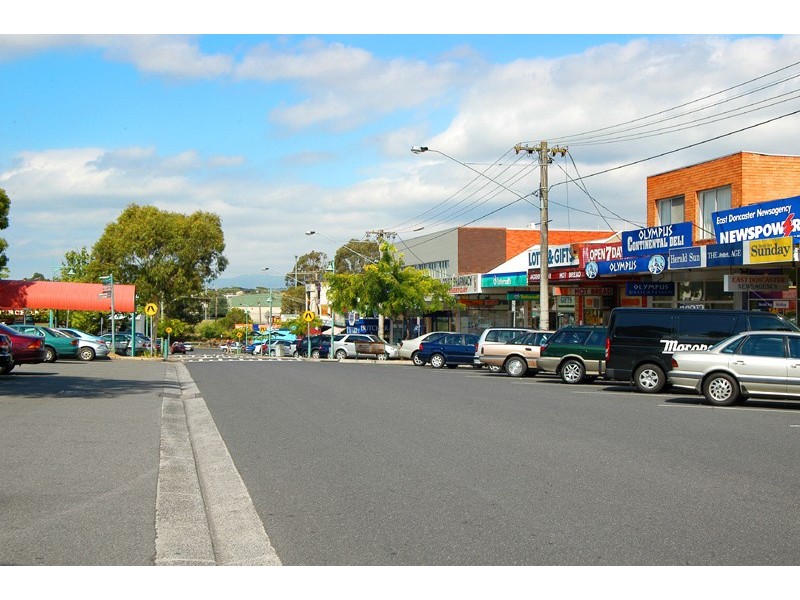 10 Lord Street, Doncaster East VIC 3109