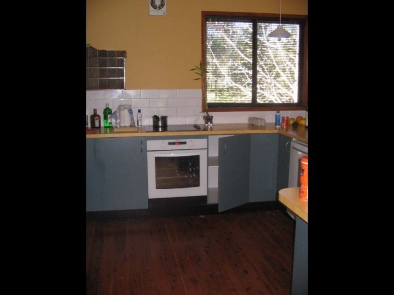 34 Streamside Street, Woollamia NSW 2540
