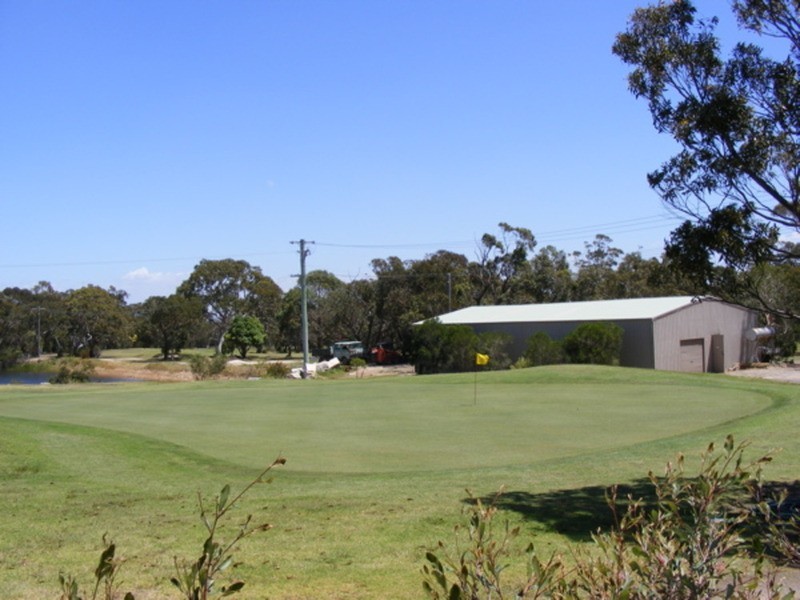10 Omega Place, Vincentia NSW 2540
