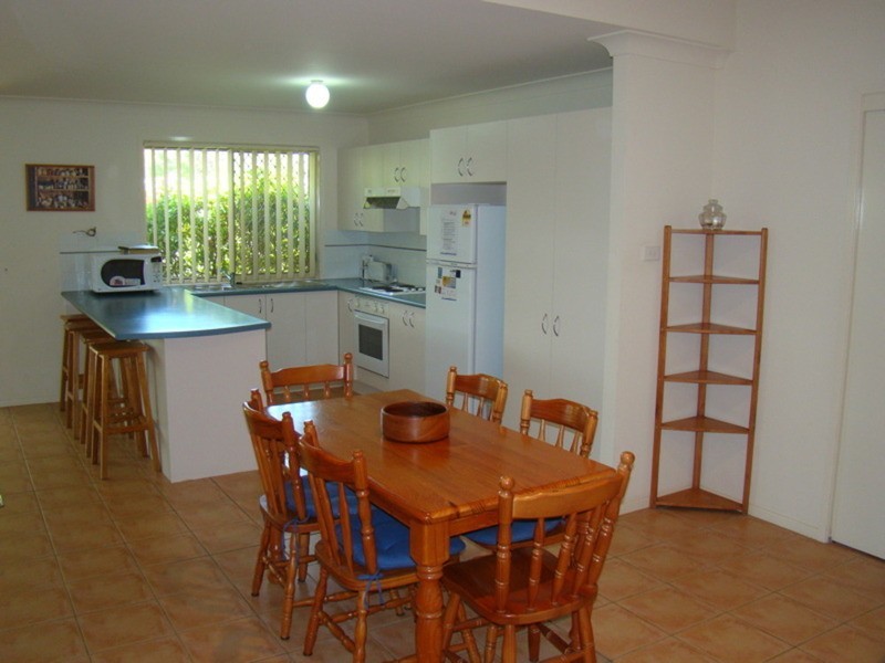 4/35 Duncan Street, Huskisson NSW 2540