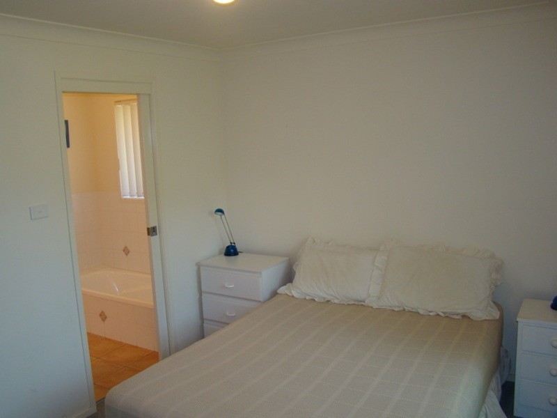 4/35 Duncan Street, Huskisson NSW 2540
