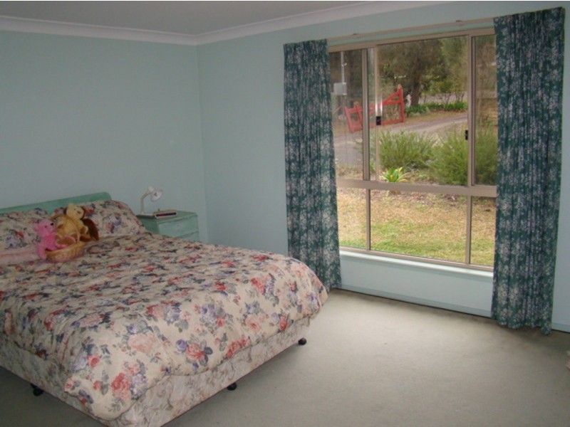 14 Brompton Road, Basin View NSW 2540