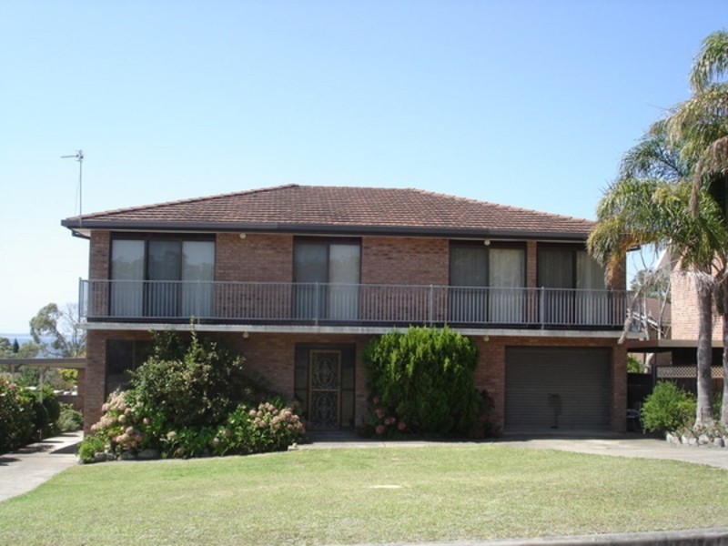 4 Troubridge Street, Vincentia NSW 2540