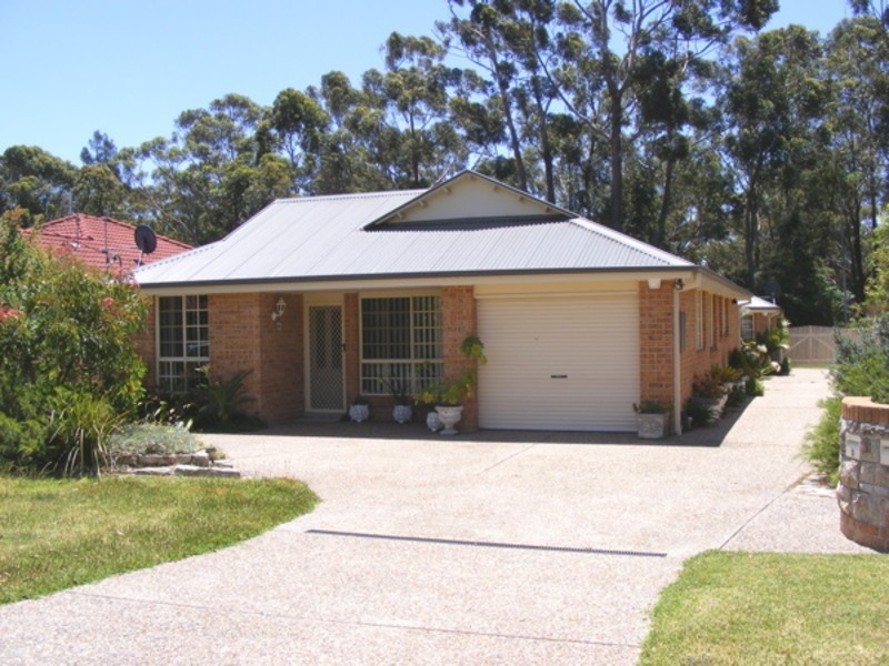 1 and 2/11 Leumeah Street, Sanctuary Point NSW 2540