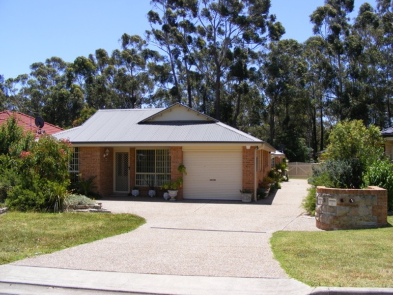 1 and 2/11 Leumeah Street, Sanctuary Point NSW 2540