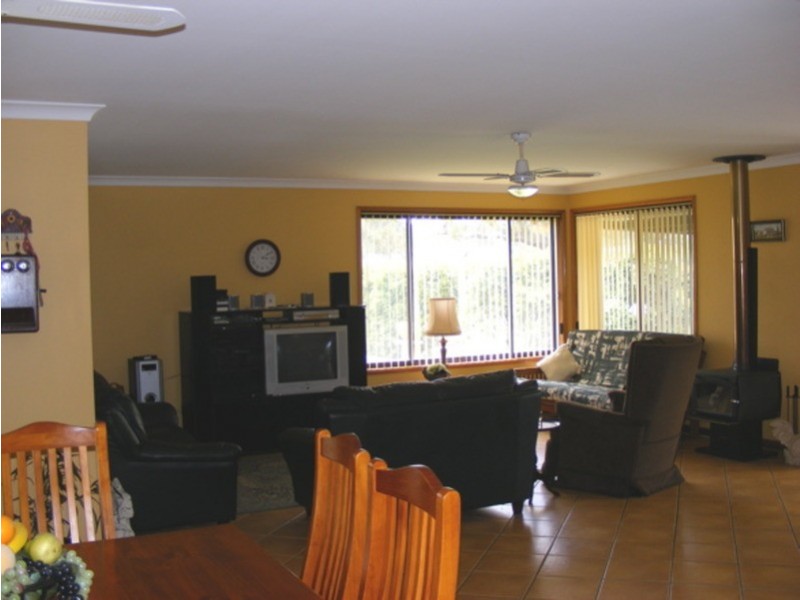 6 Wandean Road, Wandandian NSW 2540