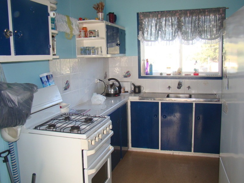 11 Edmund Street, Sanctuary Point NSW 2540