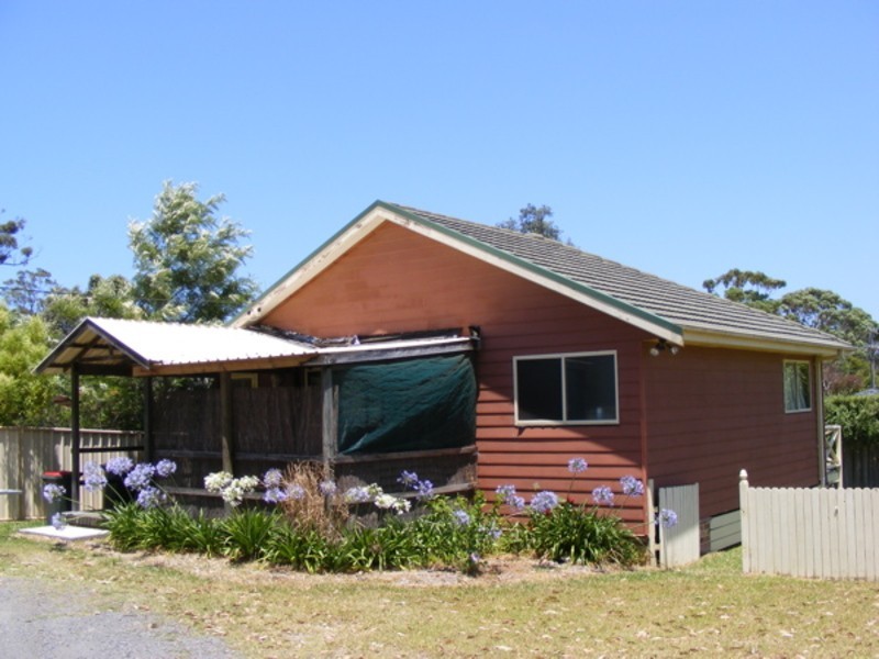 2 Dorothy Street, Basin View NSW 2540