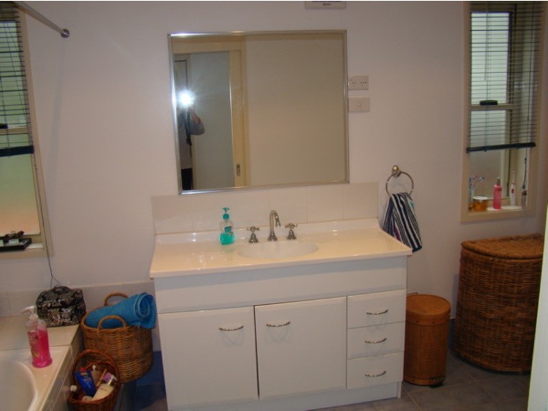 32 Watersedge Avenue, Basin View NSW 2540