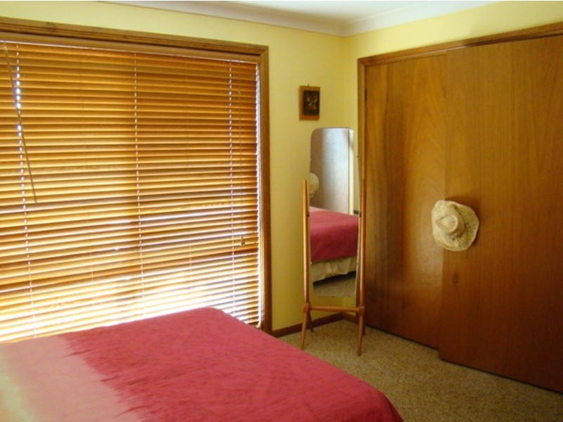 15 Penguin Street, Sanctuary Point NSW 2540