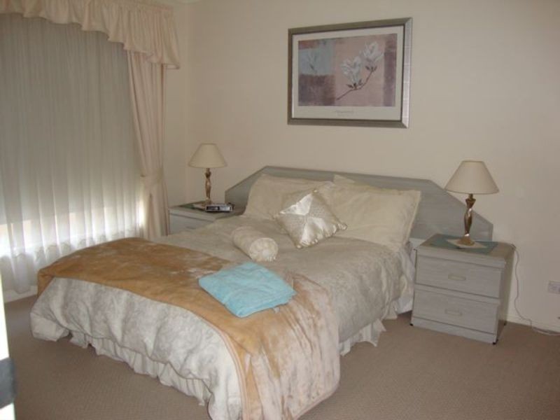 8 Frederick Street, Sanctuary Point NSW 2540