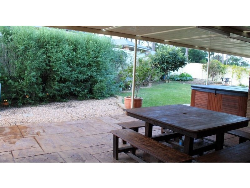 5 Firman Glen, St Georges Basin NSW 2540