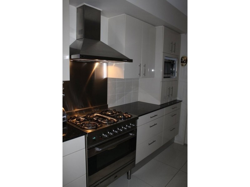 5 Firman Glen, St Georges Basin NSW 2540