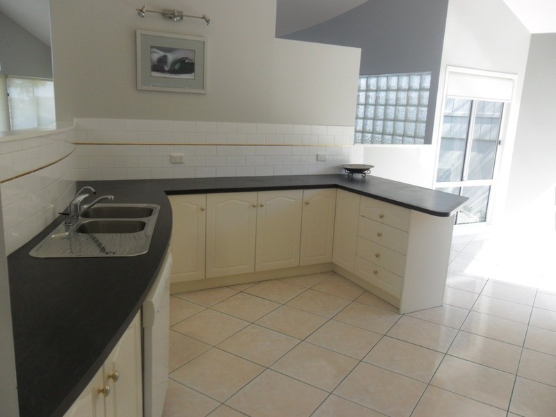 105 Waldergrave Crescent, Vincentia NSW 2540