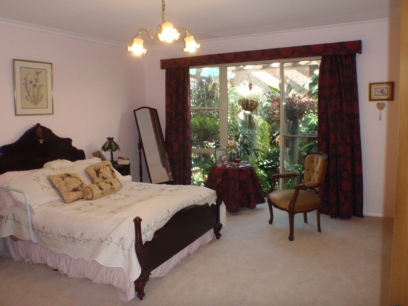 129 Walmer Avenue, Sanctuary Point NSW 2540