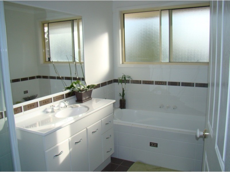 16 Anabel Place, St Georges Basin NSW 2540