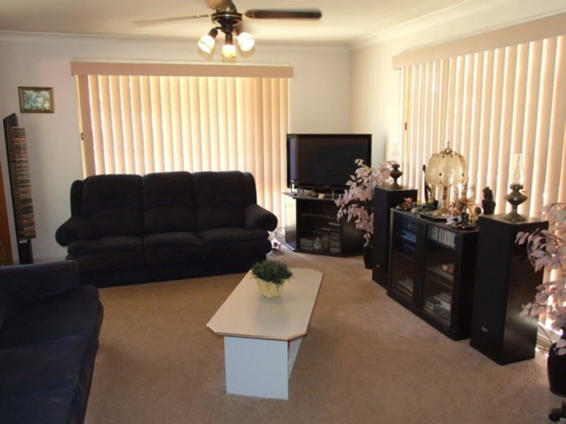 2 Macgibbon Close, Old Erowal Bay NSW 2540