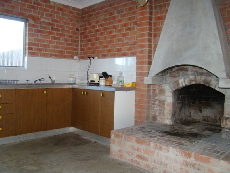 8 Gibson Crescent, Sanctuary Point NSW 2540