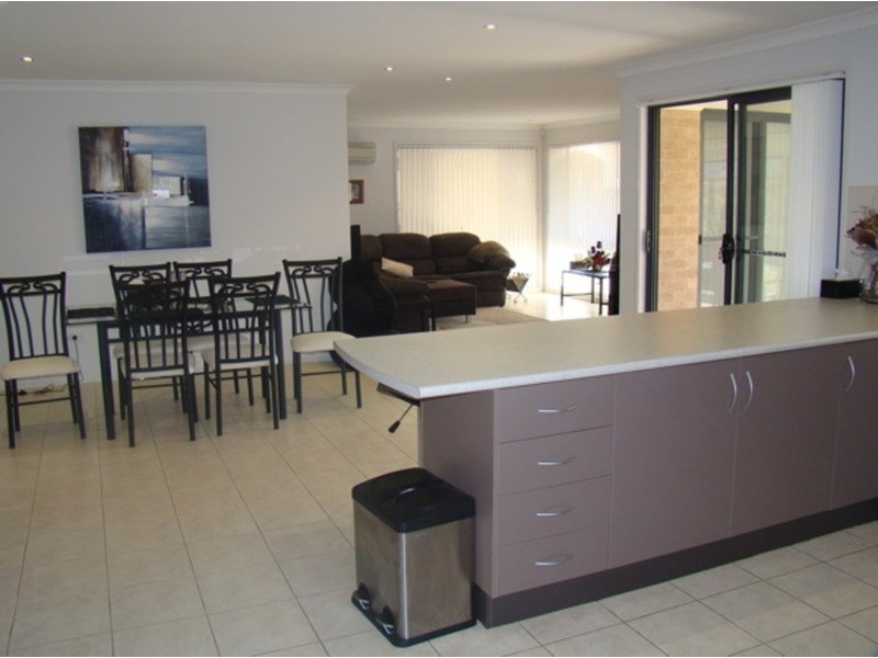 28 Capeland Avenue, Sanctuary Point NSW 2540