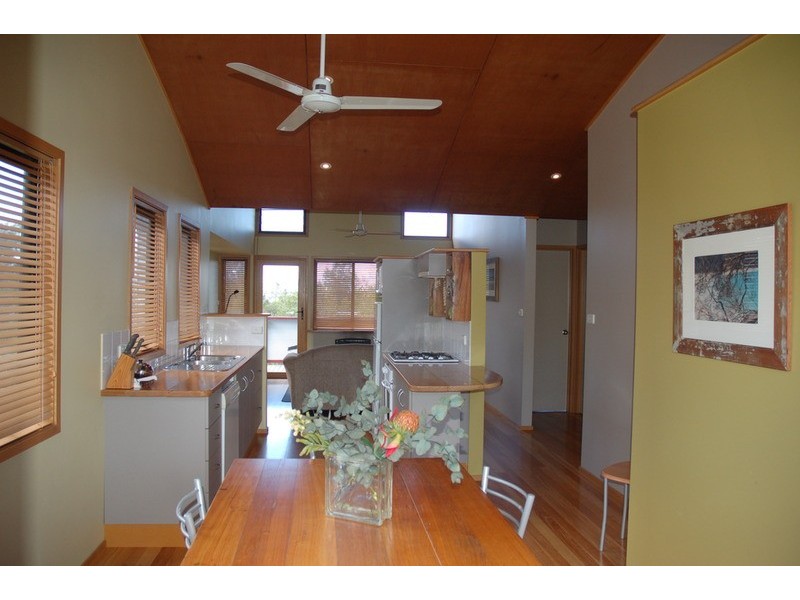 6 Caulfiled Parade, Old Erowal Bay NSW 2540