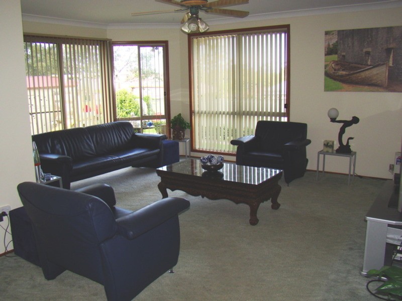 17 Durnford Place, St Georges Basin NSW 2540