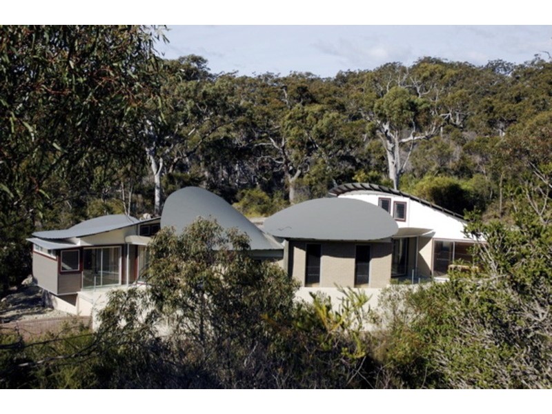 27 Silver Strand, Hyams Beach NSW 2540