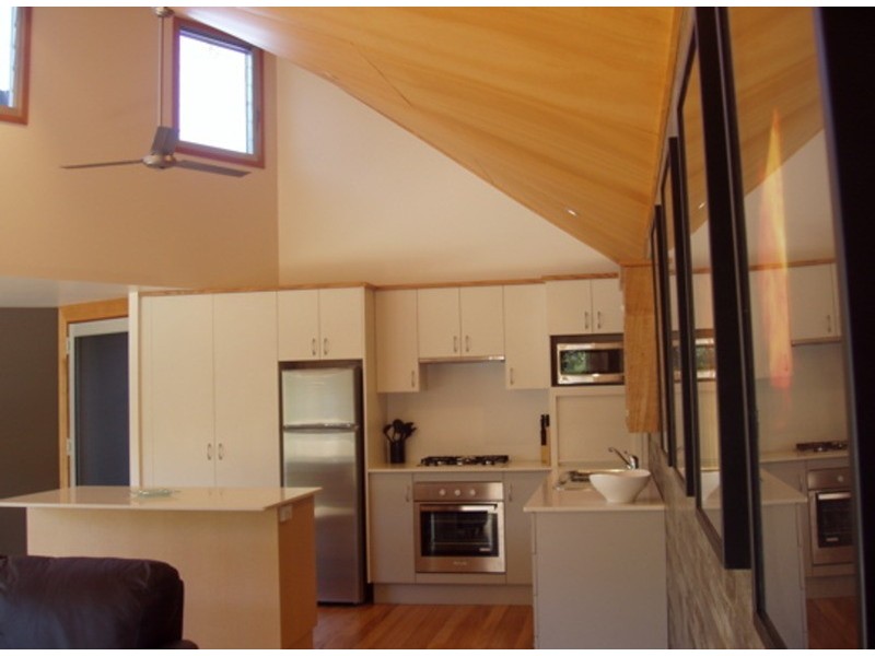 27 Silver Strand, Hyams Beach NSW 2540