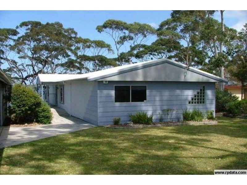 14 Greville Avenue, Sanctuary Point NSW 2540