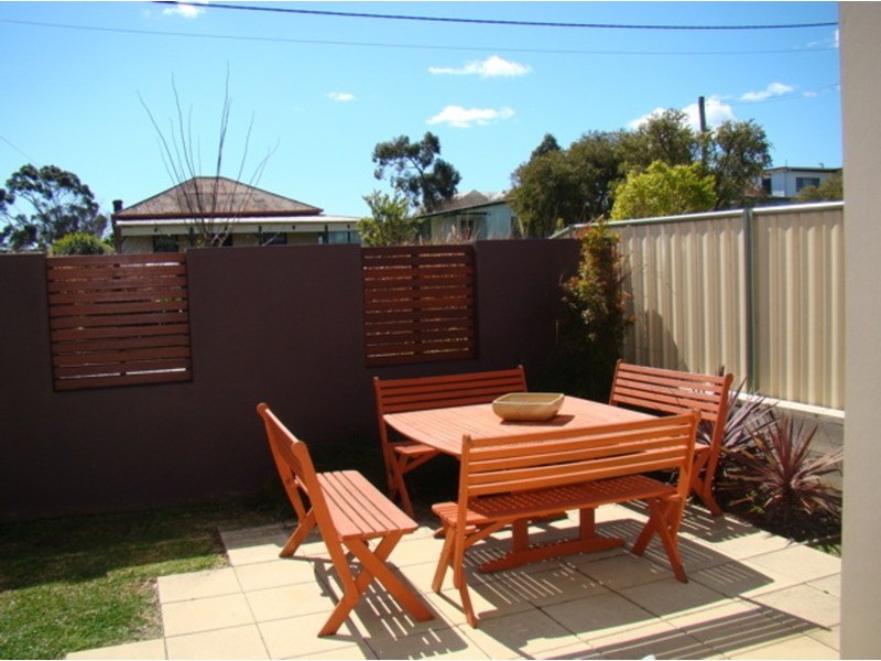 2/6 Morton Street, Huskisson NSW 2540