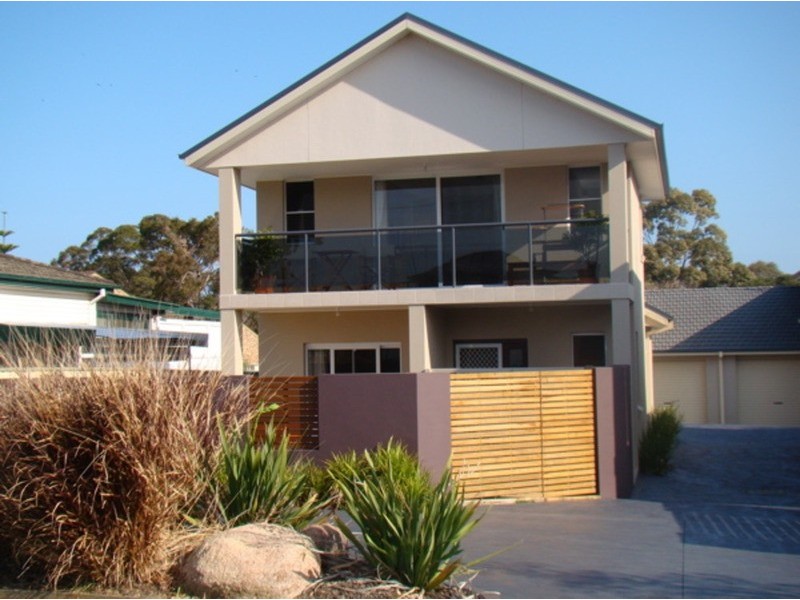 2/6 Morton Street, Huskisson NSW 2540