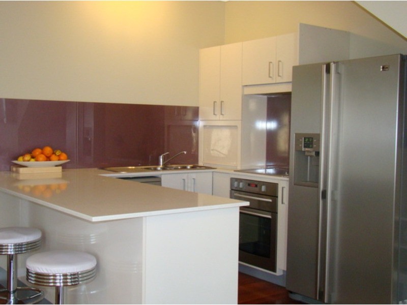 2/6 Morton Street, Huskisson NSW 2540