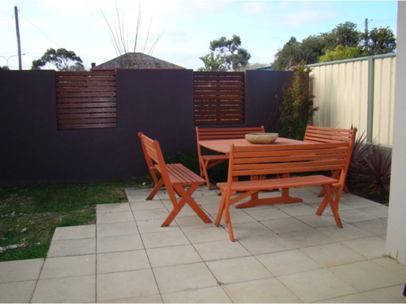 2/6 Morton Street, Huskisson NSW 2540