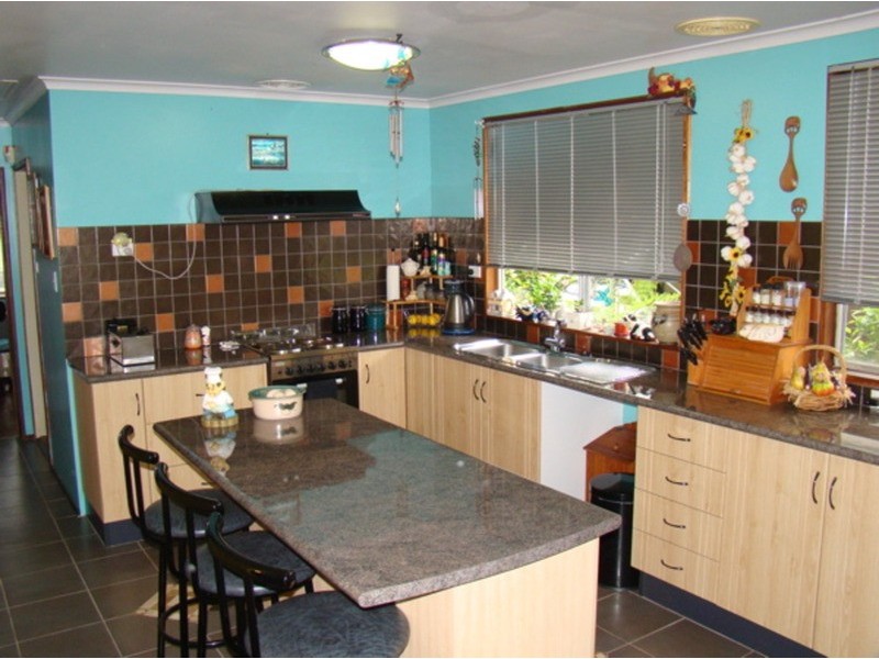 18 Bruce Street, St Georges Basin NSW 2540