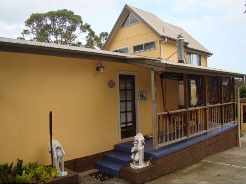 18 Bruce Street, St Georges Basin NSW 2540