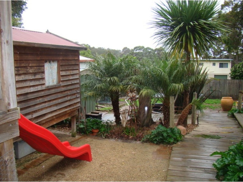 18 Bruce Street, St Georges Basin NSW 2540