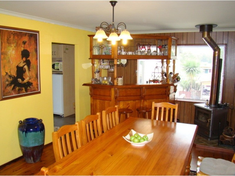 18 Bruce Street, St Georges Basin NSW 2540