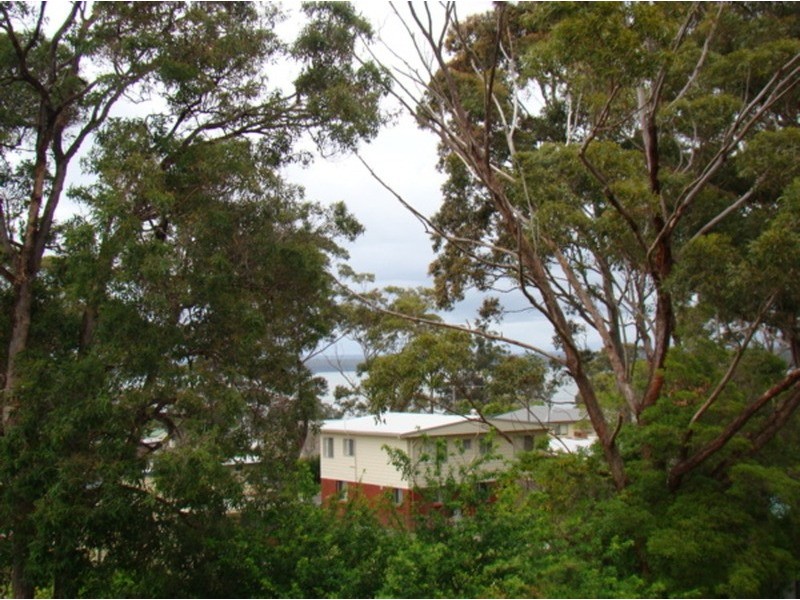 18 Bruce Street, St Georges Basin NSW 2540