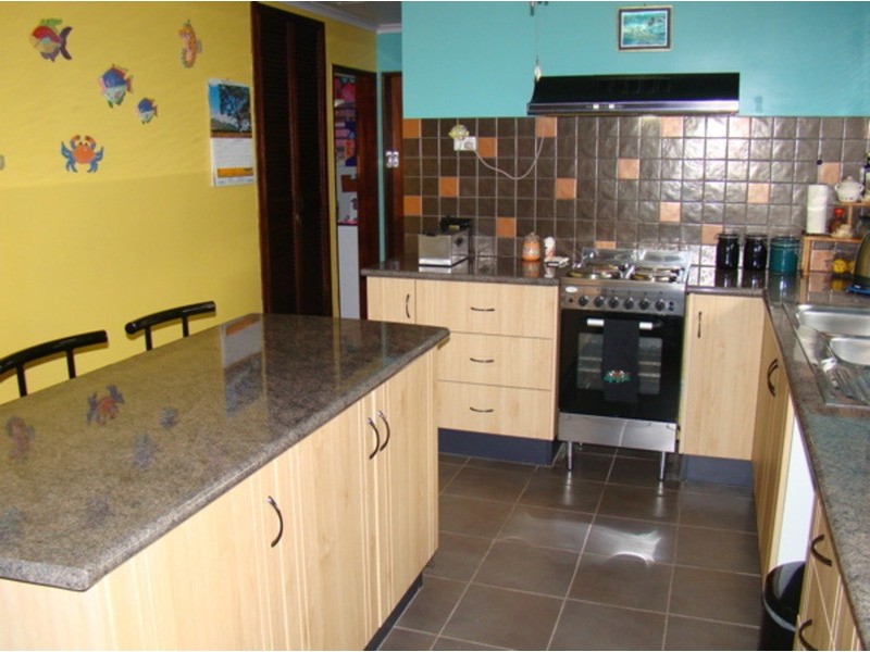 18 Bruce Street, St Georges Basin NSW 2540