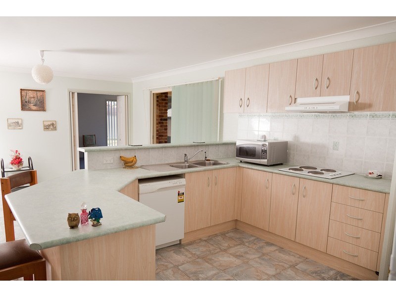 9 Maxwell Crescent, Sanctuary Point NSW 2540