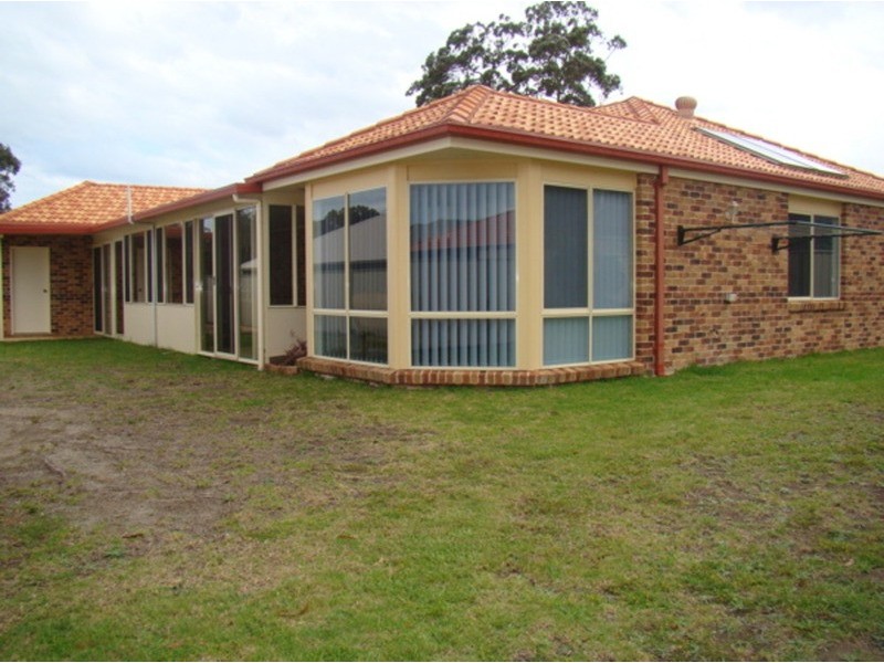 9 Maxwell Crescent, Sanctuary Point NSW 2540