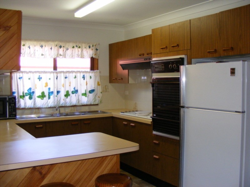 27 Audrey Avenue, Basin View NSW 2540