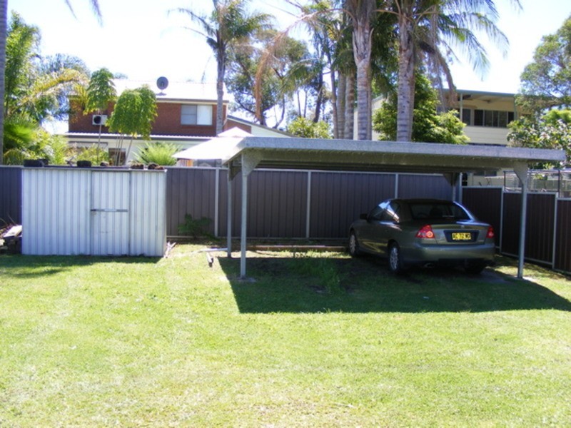 27 Audrey Avenue, Basin View NSW 2540